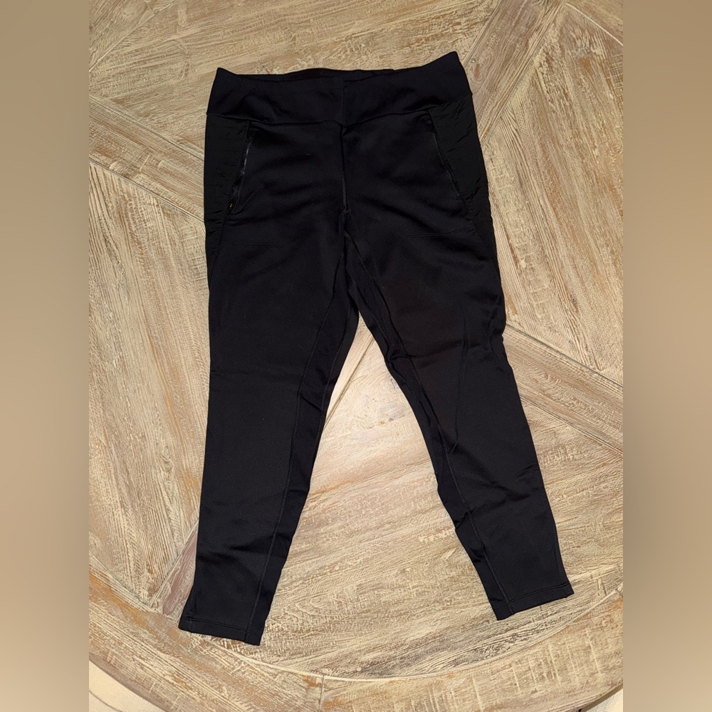 Women’s Athleta Fleece Lined Leggings